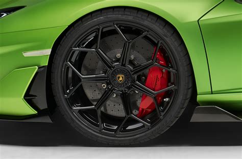 First Details On Lamborghini Aventador Successor