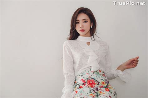 Korean Beautiful Model Park Da Hyun Fashion Photography 1