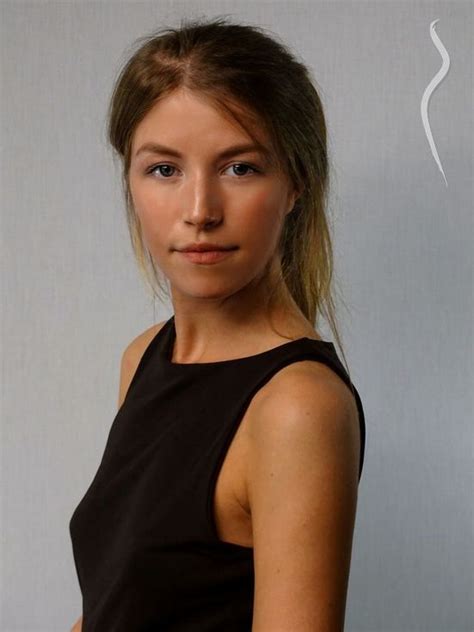 Karianne Mahler A Model From Netherlands Model Management
