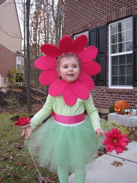 Diy Flower Costume I Wonder If I Could Do This With A Hoodie Flower