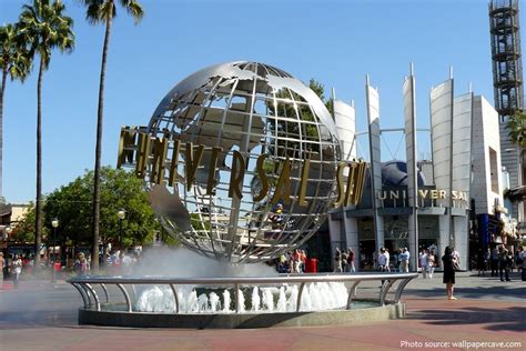 ΑΚΑΝΘΟΧΟΙΡΟΣ Ενδιαφέροντα γεγονότα για το Universal Studios Hollywood