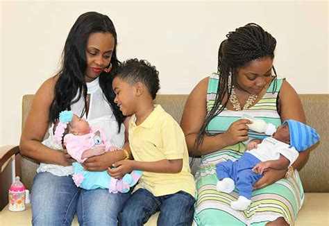 Mom Babe Pair Gives Birth Within Minutes Of Each Other At Same Hospital ABC Chicago