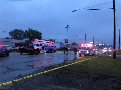 Mallory Pearson on Twitter: "More images from the scene along Doet HWY