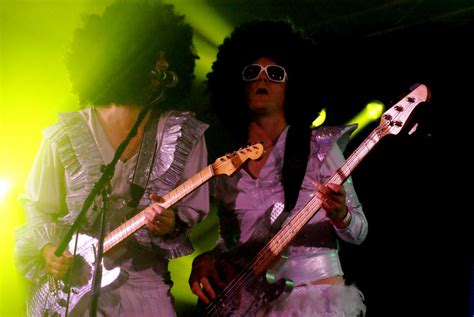Chic 2 Chic Uk Wide Disco And Funk Band Hireaband