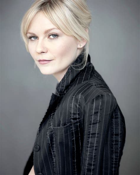 Kirsten Dunst Handles ‘melancholia Disaster With Aplomb The New York Times