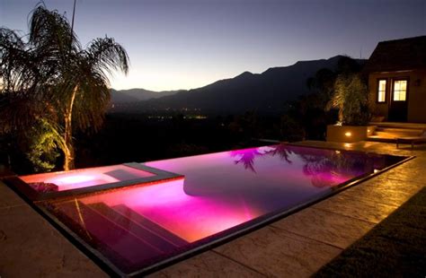 16 Of The Worlds Most Awesome Swimming Pools