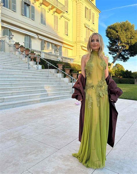 Nicole Richie Gave Poison Ivy Vibes In A Sheer Green Gown At Her Sister