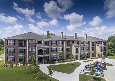 Lakeside Villas - Baton Rouge, LA | Apartment Finder