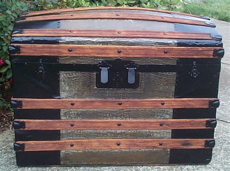 The Steamer Trunk Worldwide Authority On Antique Steamer