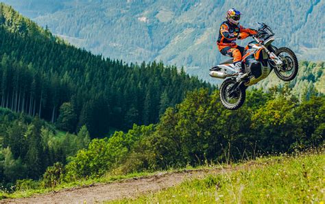 2021 KTM 890 Adventure R and R Rally First Looks (7 Fast Facts)