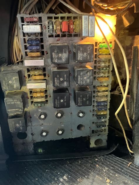 I Need A Fuse Panel Diagram For A 2005 Peterbilt 379 No Just The