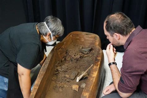 2500 Year Old Mummy Found In What Was Thought To Be An Empty Egyptian