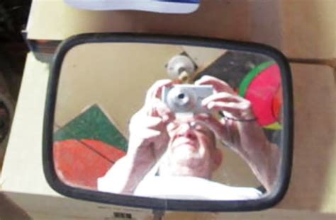 55 Hilarious Photos Of People Selling Mirrors Online