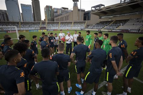 Amistoso brasil 3 x 0 áustria (10/6). Em primeiro treino após grupo ficar completo, Tite não dá ...