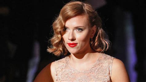Johansson Defends Privacy After Nude Photos Posted Online Cnn