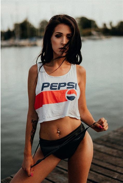 Pin On Pepsi Makes Her Sexy