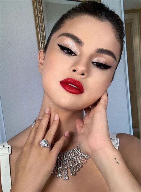 Selena Gomez Glam Makeup Look Red Lipstick Makeup Red Lipstick Looks