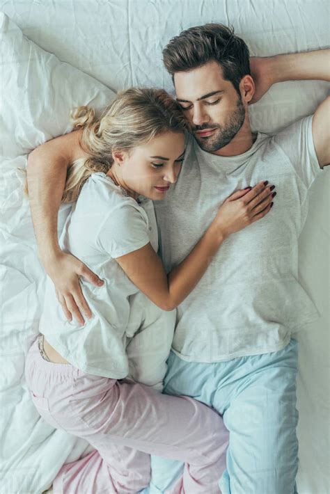 The 10 Best And Worst Sleeping Positions For Couples