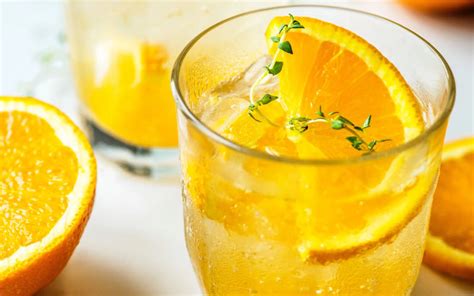 13 Healthiest Soda Drinks For A Quick Bubbly Fix
