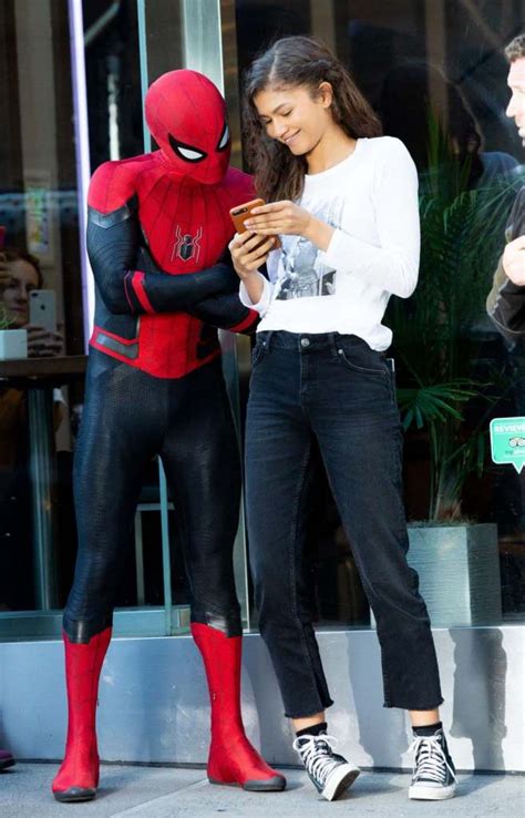 How To Cosplay Mj From Spider Man Far From Home
