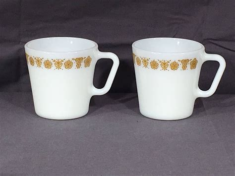 Vintage Butterfly Gold Mugs 2 Pyrex D Handle 1410 Coffee Cups White
