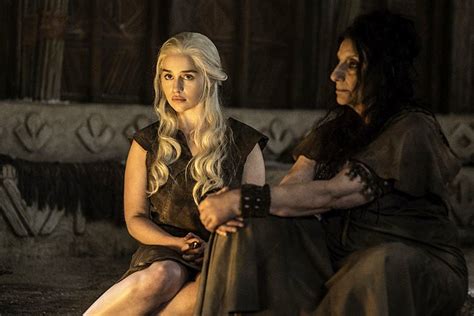 Emilia Clarke Gets Naked Again On Game Of Thrones Says She S All