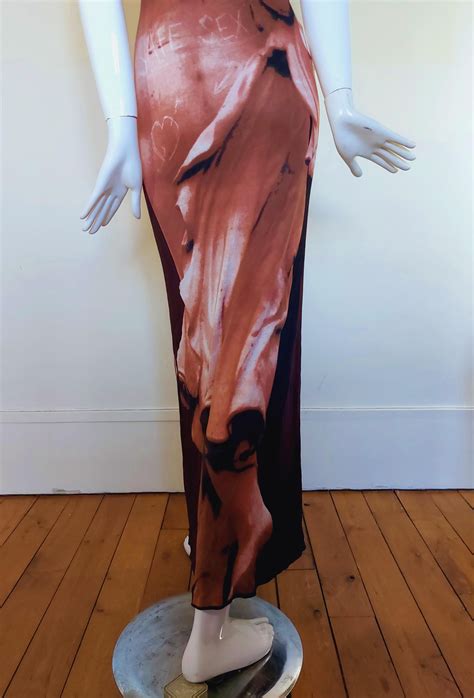 Jean Paul Gaultier S Graffiti Goddess Venus Nude Trompe L Oeil