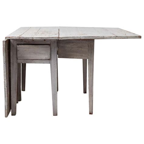 Traditional Round Greyed Dining Table For Sale At 1stdibs