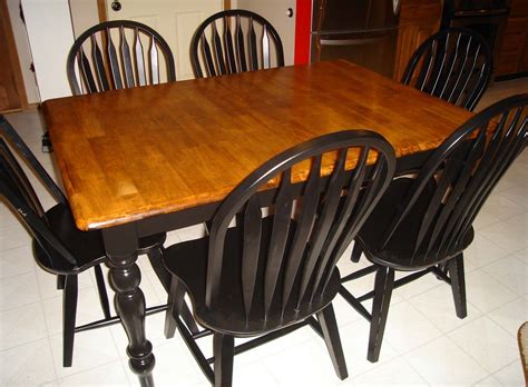 Refinishing a kitchen table is so easy to do and can create such a big impact in your space. before and after refinished kitchen tables - Google Search ...
