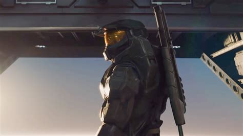 See Master Chief Jump From The Pelican In The Leveled Up Halo Series