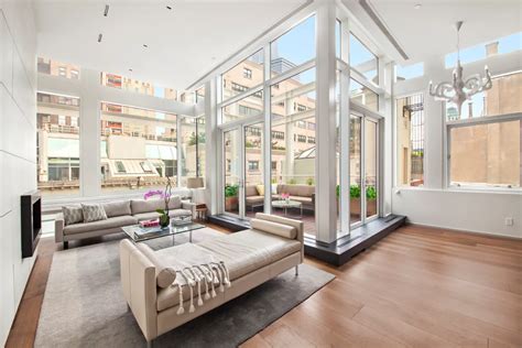 Tribeca Triplex Penthouse With Rooftop Hot Tub Swaps Astroturf For Ipe