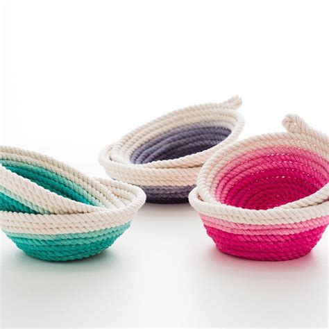 How To Make Beautiful No Sew Rope Bowls In 2020 Rope Crafts Diy Rope