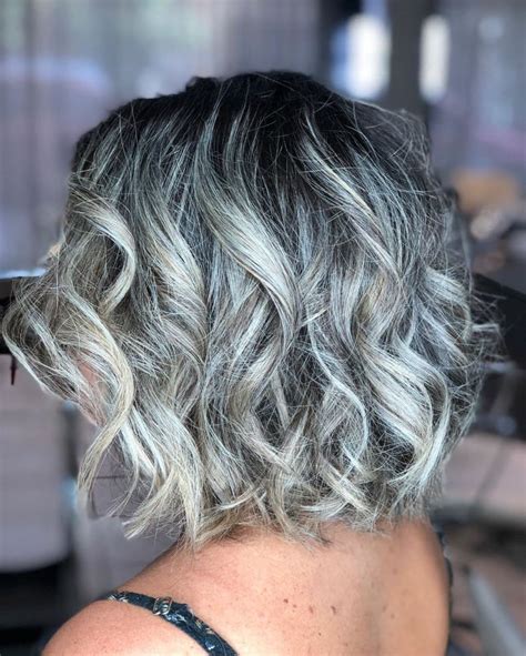 50 Sassy Silver Highlights Hairstyles In 2020 Gray Hair Highlights