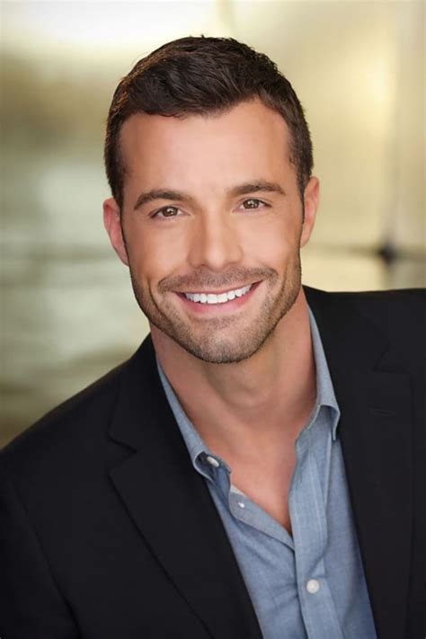 How do you take a professional looking headshot at home? 40 Top Examples of Professional Headshots - Bored Art