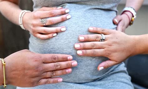 This Fun Hack Will Stop People From Touching Your Pregnant Belly