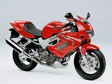 Nürburgring gp touristenfahrten honda vtr firestorm 1000f. Honda VTR 1000 F FIRESTORM 1998 - Fiche moto - MOTOPLANETE