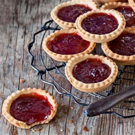strawberry jam tarts cook with mands