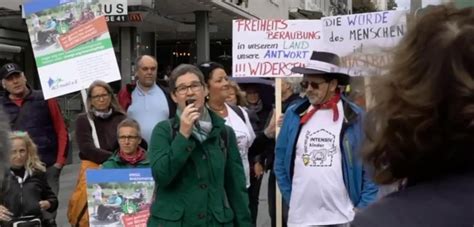 Picture from the anti acta demo in kassel. Erfolgreiche Demo in Kassel #RISG - INTENSIVkinder zuhause e.V. - Gemeinsam sind wir stark!