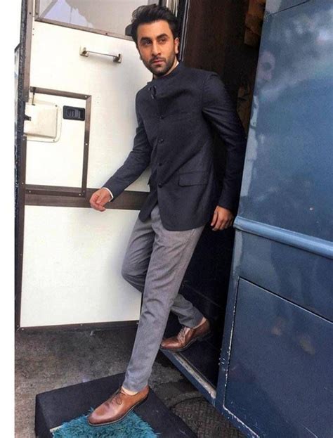 Ranbir Kapoor S Wardrobe Is Perfect For The Festive Season Fashion Suits For Men Mens Indian