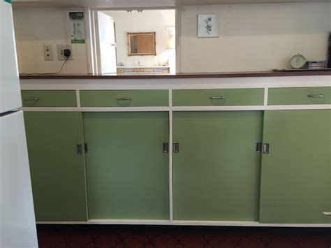 This was a 1950's home with the original kitchen. Pin on 1960s kitchens