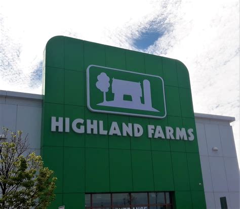 Highland Farms - Roberts Signs & Awnings