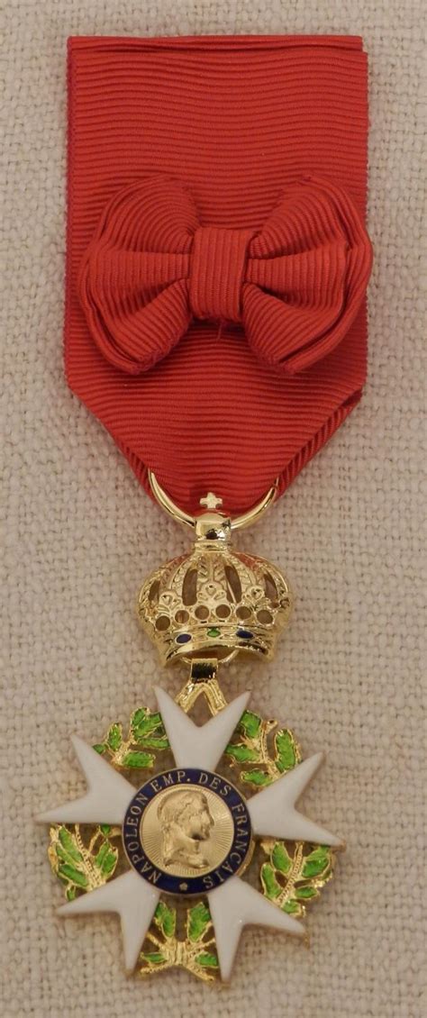 empirecostume médaille d officier de la légion d honneur 3e type avec ruban 1er empire