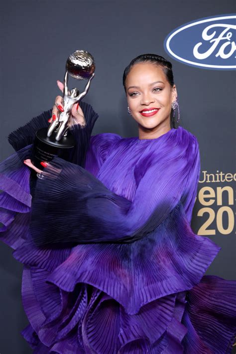 Rihannas Speech At The Naacp Awards Was A Call For Unity Watch