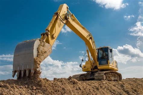 170100 Earth Mover Stock Photos Pictures And Royalty Free Images Istock