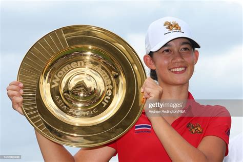 Eila Galitsky Of Thailand Poses With The Womens Amateur Asia Pacific News Photo Getty Images