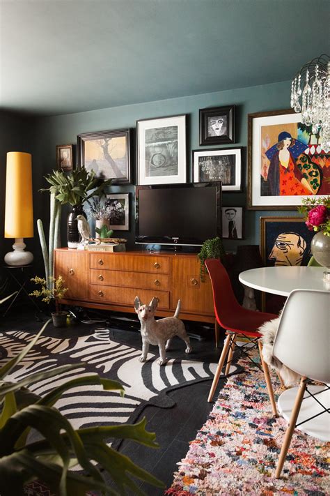 London House Tour A Dark Walled Uk Maximalist Home Apartment Therapy