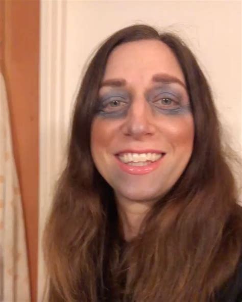 Chelsea Peretti Is Becoming A Makeup Influencer Under Quarantine Page Six
