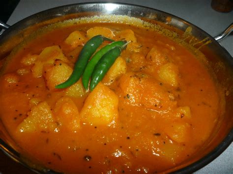 Get my secrets to great indian food. Easy peasy potato curry | Authentic Vegetarian Recipes ...