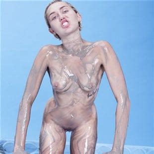 Miley Cyrus Finally Fully Nude