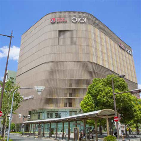 Namba Marui Namba Dotonbori Shinsaibashishopping Malls Live Japan